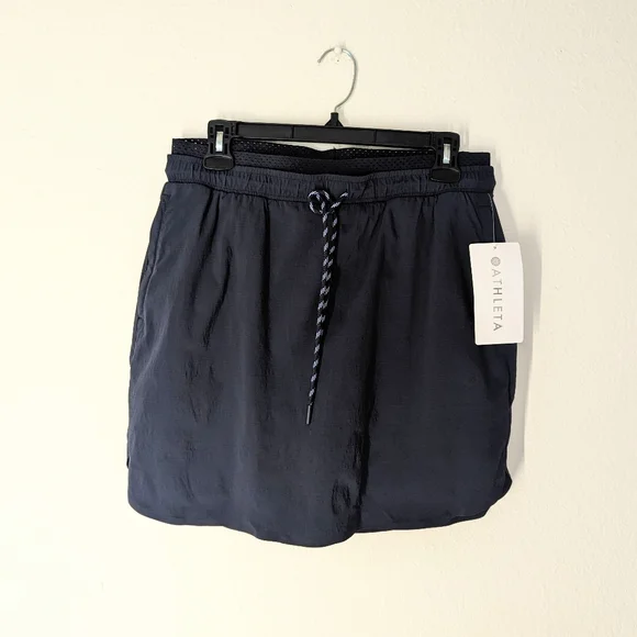 NWT Athleta Trekkie Crest Skort Tennis Skirt Navy 6T Hiking - Picture 2 of 6